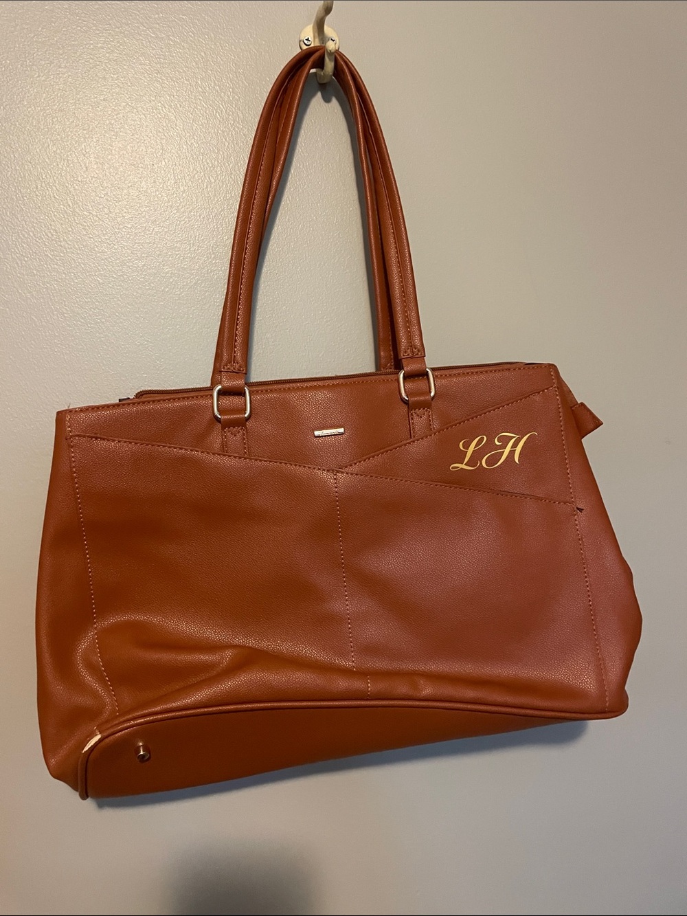 Women's Tan Leather-Look Tote Bag with Gold Accent (monogram LH)